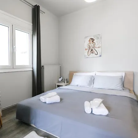 Delmare Gara Downtown Apt Thessaloniki Exterior photo